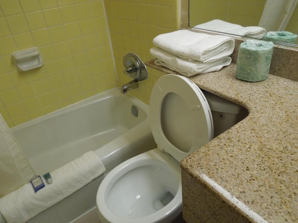 Belmont Inn & Suites Virginia Beach Phòng bức ảnh